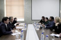 Дар Душанбе масоили таъсиси марказҳои логистикӣ, платформаи рақамӣ ва мактаби содирот баррасӣ шуд