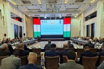 Дар Душанбе вобаста ба содагардонии расмиёти савдо ҷаласа баргузор шуд