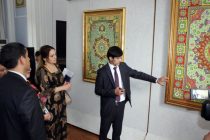 «НАКҲАТИ БАҲОР». Таҳти ин унвон намоиши асарҳои эҷодӣ ифтитоҳ ёфт