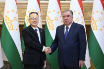 Сарвари давлат Эмомалӣ Раҳмон бо ноиби Президенти Бонки Осиёии рушд Ингминг Янг мулоқот намуданд
