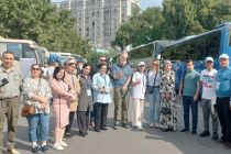 Иштирокдорони Конфронси  байналмилалии сатҳи баланд оид ба ҳифзи пиряхҳо мавзеъҳои таърихию фарҳангии Тоҷикистонро тамошо мекунанд
