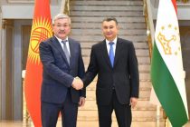 Қоҳир Расулзода бо Раиси Девони вазирон — Роҳбари Дастгоҳи Президенти Ҷумҳурии Қирғизистон Адилбек Касималиев мулоқот анҷом дод
