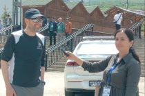 Лукас Эринсон аз Канада: «Дар Тоҷикистон дар як рӯз чор фасли солро мушоҳида намудам»