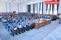 Кормандони милиса дар ноҳияи Шоҳмансури шаҳри Душанбе бо  фаъолони ҷомеа  вохӯрӣ  намуданд