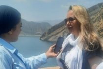 Эла Ионеску, намоянда аз Руминия: «Шумо, одамони хушбахтед, ки чунин Ватани зебо доред»