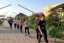 РӮЗИ БАЙНАЛМИЛАЛИИ ПИЁДАГАРДӢ. Ин намуди варзиш барои нигоҳ доштани вазни муътадили бадан  кумак мекунад