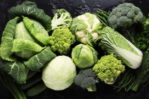МАСЛИҲАТИ МУТАХАССИС. Истеъмоли карам фаъолияти рӯдаҳоро беҳтар ва  организмро аз токсинҳо  тоза мекунад