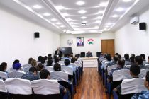 Дар Хадамоти гумрук моҳияти қонунҳои миллӣ тавзеҳ дода шуд