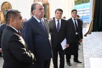 Пешвои миллат Эмомалӣ Раҳмон дар ноҳияи Айнӣ ба таври маҷозӣ ба корҳои сохтмонии корхонаи Ҷамъияти саҳомии кушодаи «Паҳндара Майнинг» оғоз бахшиданд