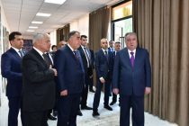 Президенти Ҷумҳурии Тоҷикистон Эмомалӣ Раҳмон дар ноҳияи Деваштич 5 кӯдакистон, муассисаи таълимӣ, толори варзишӣ ва бинои маъмурии Кумитаи иҷроияи ноҳиявии ҲХДТ-ро ба таври фосилавӣ ифтитоҳ намуданд