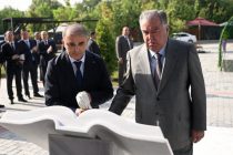 Сарвари давлат Эмомалӣ Раҳмон дар ноҳияи Синои шаҳри Душанбе марҳилаи дуюми муассисаи таълимии хусусии «Ҳоризон»-ро ифтитоҳ намуданд