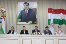 Дар Душанбе доир ба Истиқлоли давлатӣ ҳамчун рукни асосии идеологияи миллӣ ҳамоиши ҳизбиён баргузор шуд