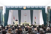 Эмомалӣ Раҳмон:  «Дар 34 соли соҳибистиқлолӣ ба соҳаи маориф 73,6 миллиард сомонӣ маблағгузорӣ гардидааст»