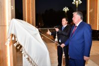 Пешвои миллат Эмомалӣ Раҳмон дар ноҳияи Синои шаҳри Душанбе меҳмонхонаи 5 ситорадори “Кровн Плаза Душанбе”-ро мавриди истифода қарор доданд