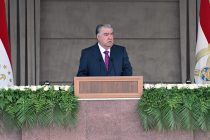 Президенти Тоҷикистон: «Кормандони мақомоти корҳои дохилӣ дар солҳои бисёр душвору ҳассос саҳми таърихӣ гузоштанд»
