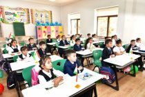 ТАВСИЯИ МУТАХАССИС. Фарзанди шумо ба синфи якум рафт. Чӣ тавр бояд ба ӯ  кумак расонд?