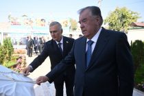 Пешвои миллат Эмомалӣ Раҳмон дар ноҳияи Файзобод бинои Маркази таъминоти бехатарии озуқавориро ба истифода доданд