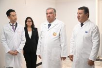 Президенти Ҷумҳурии Тоҷикистон Эмомалӣ Раҳмон дар ноҳияи Файзобод бинои нави Маркази саломатии деҳаи Сафедхокро ба таври фосилавӣ ифтитоҳ намуданд