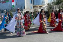 Либоси миллӣ  яке аз рукнҳои муҳими фарҳанги миллат  маҳсуб мешавад