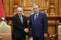 Президенти Ҷумҳурии Тоҷикистон Эмомалӣ Раҳмон бо Сарвазири Ҷумҳурии Арманистон Никол Пашинян мулоқот намуданд