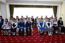 Дар Суғд ғолибони даври вилоятии Озмуни ҷумҳуриявии «Фурӯғи субҳи доноӣ китоб аст» қадрдонӣ гардиданд