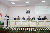 Дар Донишгоҳи давлатии Кӯлоб дар мавзуи масъалаҳои мубрами забоншиносӣ ва тарҷумашиносӣ  конференсияи байналмилалӣ  баргузор шуд