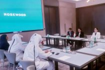 Вазири меҳнат, муҳоҷират ва шуғли аҳолии Тоҷикистон дар Давҳа бо роҳбари ширкати қатарии «Jusour» мулоқот намуд