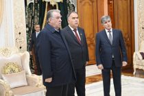 Пешвои миллат Эмомалӣ Раҳмон дар Фурудгоҳи байналмилалии Хуҷанд бинои Маҷмааи хизматрасонии техникии парвозҳоро ба истифода доданд