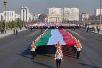 Дар Душанбе бахшида ба Рӯзи Парчами давлатӣ бо иштироки 20 ҳазор нафар ҳамоиши идона доир шуд