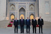 Пешвои миллат Эмомалӣ Раҳмон аз Маркази тамаддуни исломӣ дар шаҳри Тошканд боздид намуданд