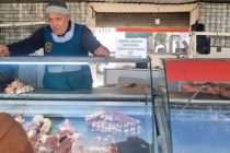 Дар Душанбе беш аз 40 далели аз меъёри муқарраргардида гарон ба фурӯш гузоштани маҳсулоти гӯштӣ ошкор карда шуд