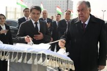 Сарвари давлат Эмомалӣ Раҳмон Муассисаи томактабии хусусии «Кӯдакистони Арча»- ро ба истифода доданд