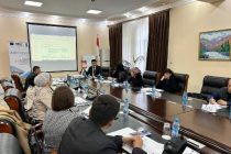 Дар  шаҳри Гулистон масъалаи бехатарии радиатсионӣ ва идоракунии партовҳои радиоактивӣ  баррасӣ гардид