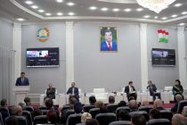 Дар пойтахт Симпозиуми байналмилалии  «Саҳми Абӯалӣ  ибни Сино дар рушди илм, фалсафа ва тамаддуни ҷаҳонӣ» идома дорад