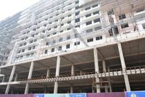 НАМУНАИ ИБРАТ. Дар биноҳои баландошёнаи навбунёди шаҳри Хуҷанд панелҳои офтобӣ насб мегарданд