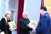 «ШОҲНОМА»-ТУҲФАИ БЕНАЗИРИ ПЕШВОИ МИЛЛАТ.  Ба сокинони шаҳри Гулистон ин асари безавол тақдим мегардад