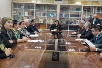 Дар Институти забон ва адабиёти ба номи Рӯдакӣ оид ба тавзеҳи нуктаҳои асосии Паёми Президенти Тоҷикистон ҷаласа баргузор шуд