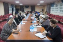 Оид ба рушди ҳунармандӣ ва истифода аз грантҳои президентӣ дар ноҳияи Рӯдакӣ машғулияти омӯзишӣ доир гардид