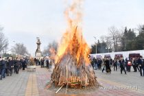 «САДА САД РАҲ КУШОЯД СӮЙИ НАВРӮЗ». Дар Тоҷикистон иди Сада хеле шукуҳманд таҷлил шуд