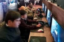 Дар ноҳияи Шаҳритус ба ҷойи дарсхонӣ ба бозиҳои компютерӣ машғул шудани хонандагон ошкор карда шуд