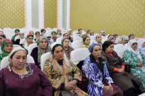 Ба занону духтарони ноҳияи Рашт татбиқи стратегияҳои миллӣ фаҳмонида мешавад