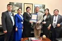 Вакилони Маҷлиси намояндагон барои иштирок дар барномаи табодули байнипарлумонӣ ба Амрико сафар намуданд