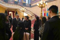 Сироҷиддин Муҳриддин бо донишҷӯёни тоҷик дар Британияи Кабир мулоқот намуд