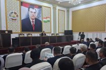 НИШАСТИ МАТБУОТӢ.  Дар ноҳияи Рашт 27 омузгор бо қитъаи замини наздиҳавлигӣ таъмин гардид