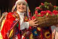 ИҚДОМИ «ТОҶИКОНА МЕПӮШЕМ!». Ба либоси миллӣ – мероси аҷдодонамон  арҷ мегузорем