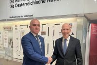 Сафири  Тоҷикистон бо Раиси Бонки миллии Австрия мулоқот намуд