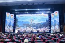 «МОДАР — САРЧАШМАИ МЕҲРУ МУҲАББАТ». Дар Душанбе Рӯзи модарро ботантана таҷлил намуданд