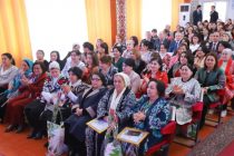 МОДАР — ЧАРОҒИ РОҲНАМОИ ФАРЗАНД. Дар Донишгоҳи давлатии ҳуқуқ, бизнес ва сиёсати Тоҷикистон Рӯзи Модар  бошукуҳ таҷлил гардид