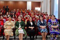 «ЗАН-МОДАР — ПАЙВАНДГАРИ НАСЛҲО». Дар Душанбе ҳамоиши маърифатӣ — фарҳангӣ доир гардид