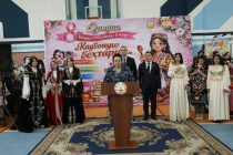 Дар ноҳияи Шоҳмансури шаҳри Душанбе Озмуни ноҳиявии «Кадбонуи беҳтарин» баргузор гардид